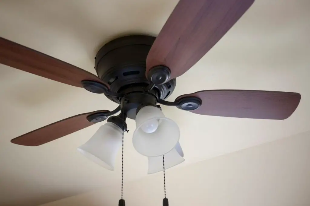 how to quiet a ceiling fan