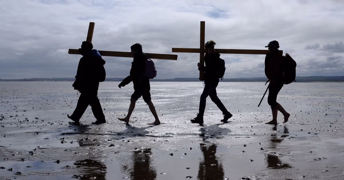 St Cuthbert’s Way vs. St Oswald’s Way: The Ultimate Northumbrian Pilgrimage Guide